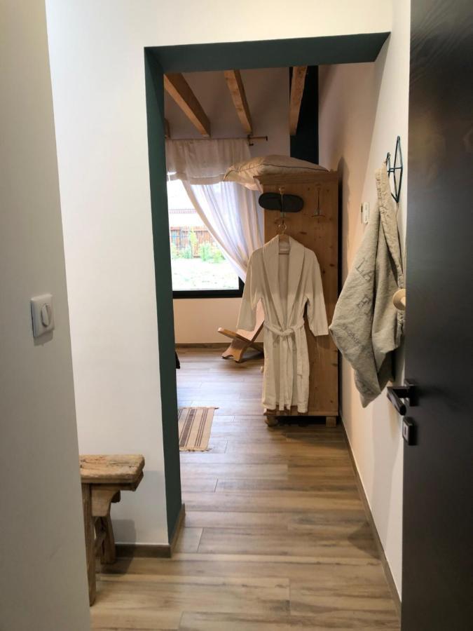 Hotel Les Ronzières Saint-Paul-d'Uzore Esterno foto